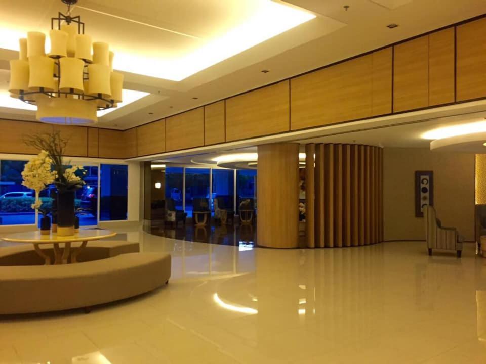 Premiere Haven At Shell Residences Manila Eksteriør billede